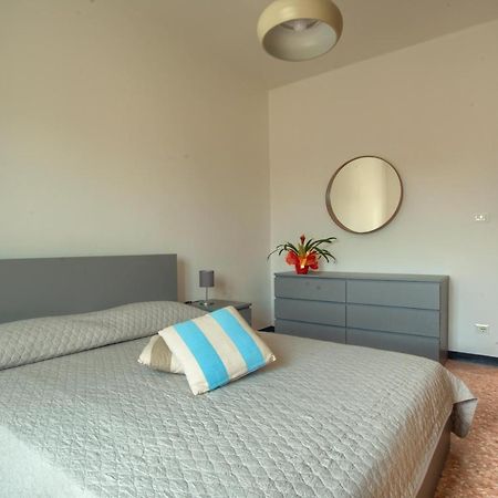 Appartamento Di Fronte Alla Pista Ciclabile Con 2 Camere Da Letto E Wifi Imperia Exteriör bild